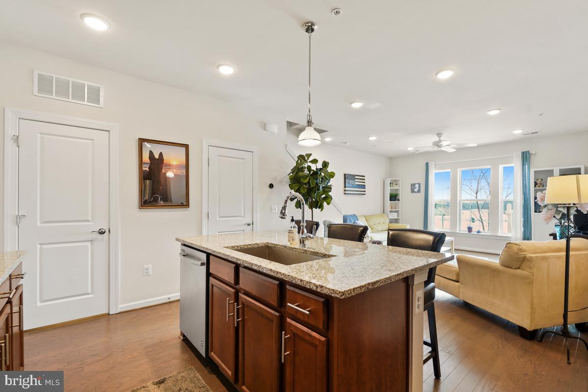 23517 Public House Road, Unit 101 Clarksburg, MD 20871 - Photo 6 of 26