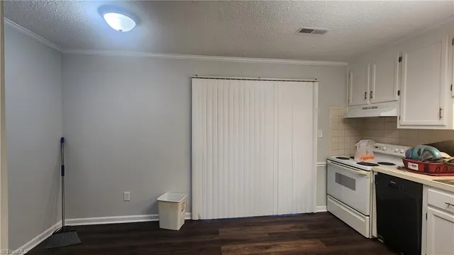 $115,000 | 400 Vista Circle, Unit B, Winston-Salem, NC 27106