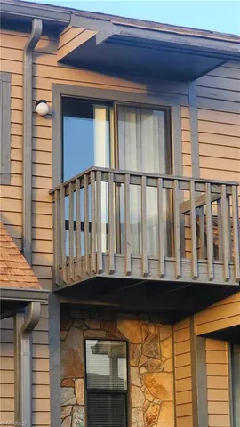 $115,000 | 400 Vista Circle, Unit B, Winston-Salem, NC 27106