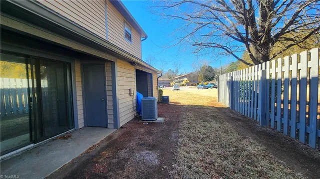 $115,000 | 400 Vista Circle, Unit B, Winston-Salem, NC 27106