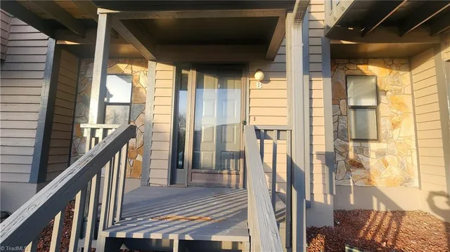 $115,000 | 400 Vista Circle, Unit B, Winston-Salem, NC 27106