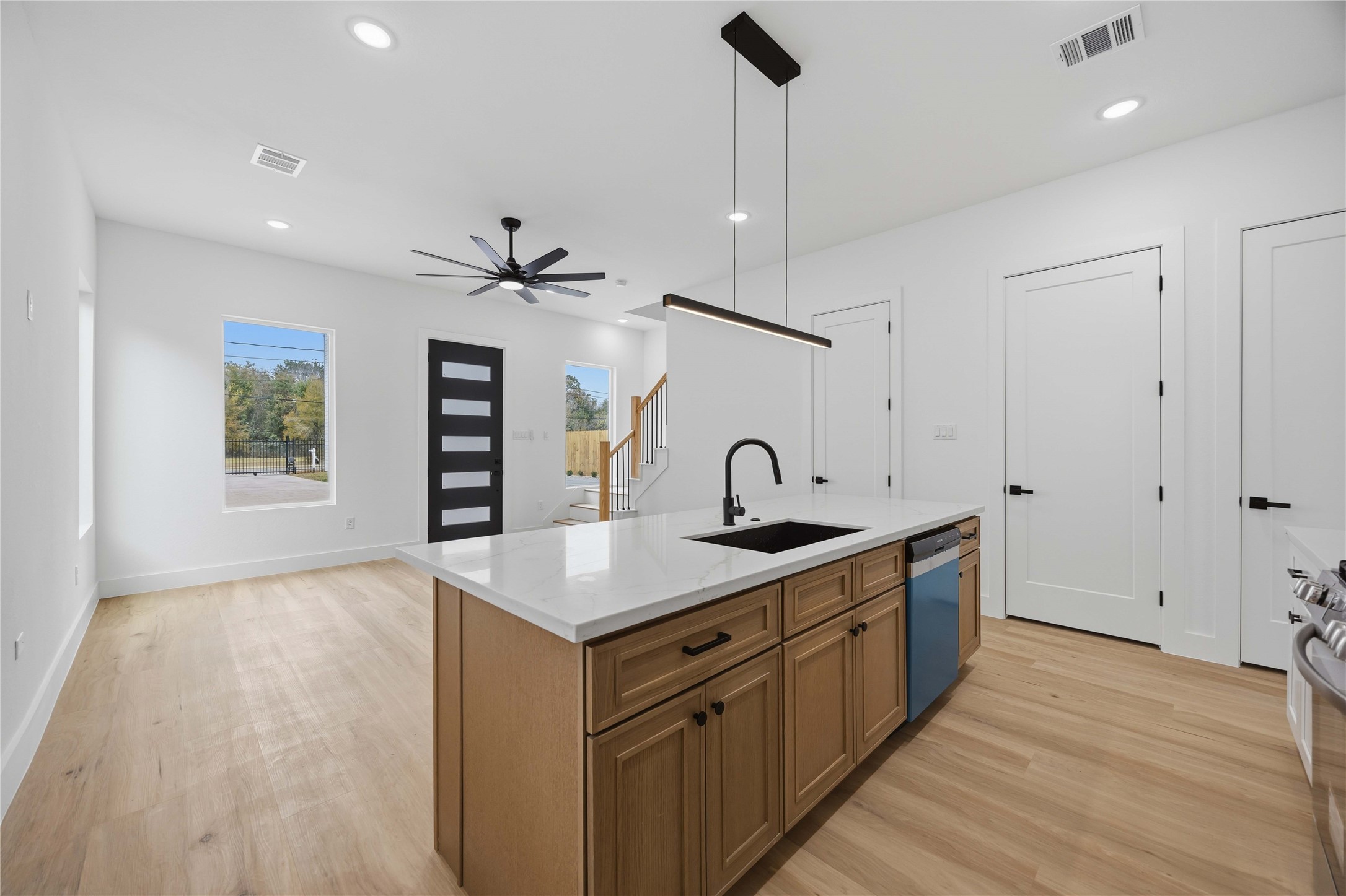 9019 Comal Street, Unit A Houston, TX 77051 - Photo 11 of 28