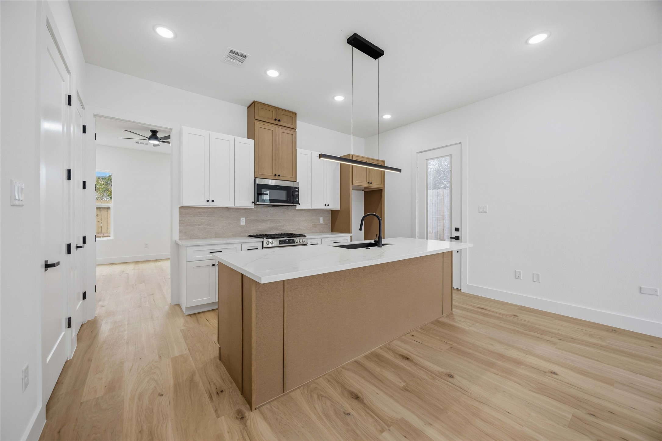 9019 Comal Street, Unit A Houston, TX 77051 - Photo 9 of 28