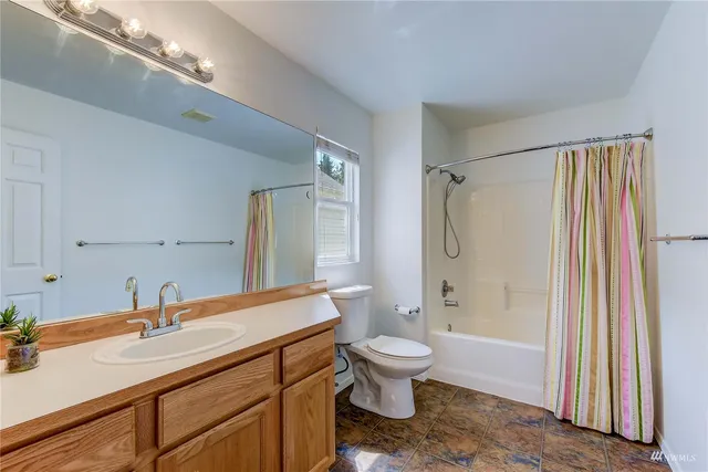 $4,250 | 7027 Autumn Avenue Southeast, Snoqualmie, WA 98065