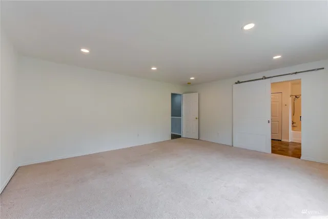 $4,250 | 7027 Autumn Avenue Southeast, Snoqualmie, WA 98065