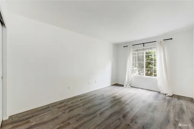 $4,250 | 7027 Autumn Avenue Southeast, Snoqualmie, WA 98065