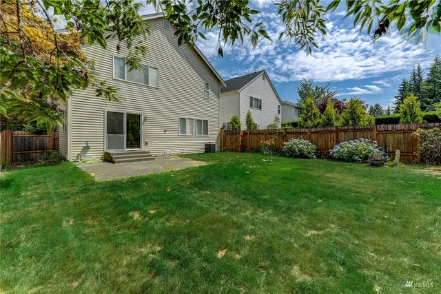 $4,250 | 7027 Autumn Avenue Southeast, Snoqualmie, WA 98065