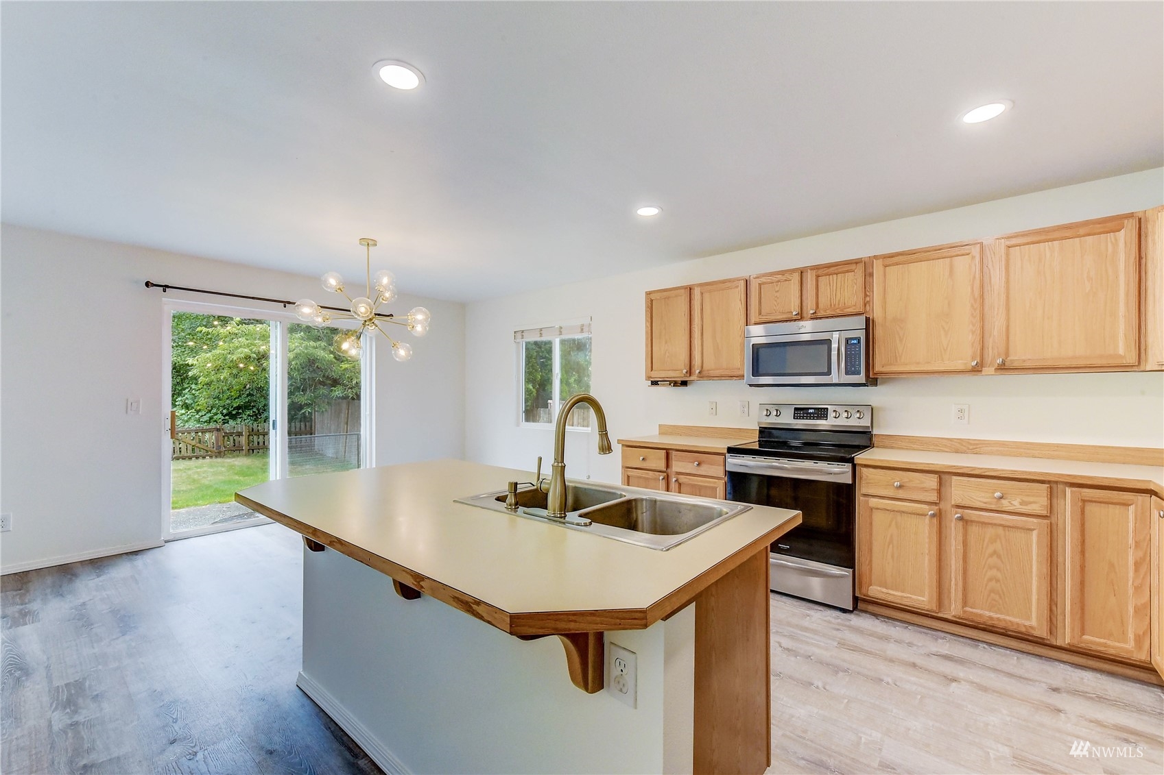 7027 Autumn Avenue Southeast Snoqualmie, WA 98065 - Photo 10 of 26