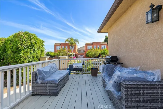 $6,795 | 2754 Kenwood Avenue, Los Angeles, CA 90007