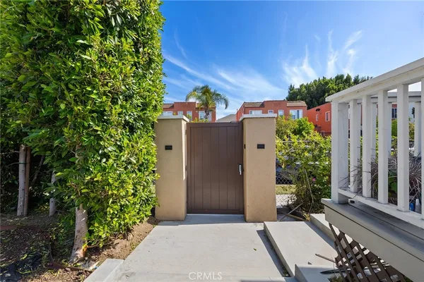 $6,795 | 2754 Kenwood Avenue, Los Angeles, CA 90007
