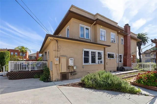 $6,795 | 2754 Kenwood Avenue, Los Angeles, CA 90007