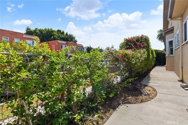 $6,795 | 2754 Kenwood Avenue, Los Angeles, CA 90007