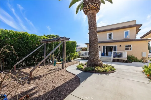 $6,795 | 2754 Kenwood Avenue, Los Angeles, CA 90007