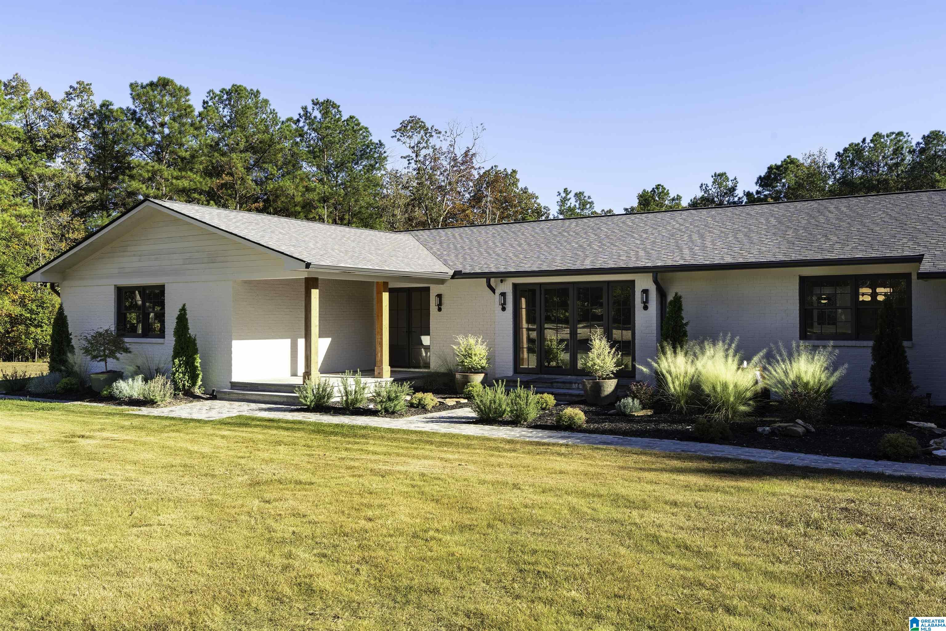 680 Valley View Road Pelham, AL 35124 - Photo 3 of 51