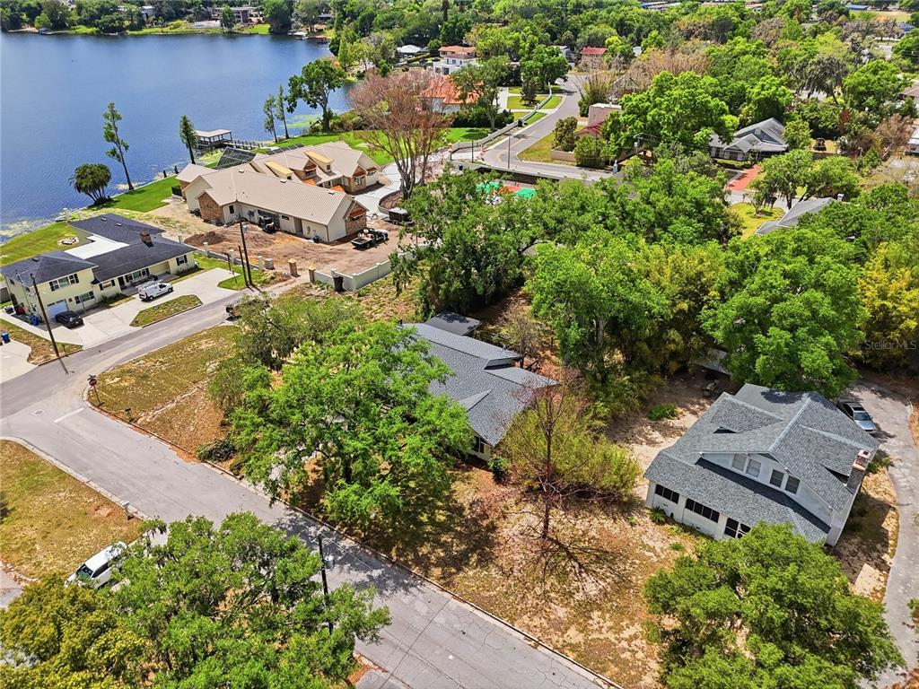 104 11th Street Southeast Winter Haven, FL 33880 - Photo 9 of 42 Gallery Image 9