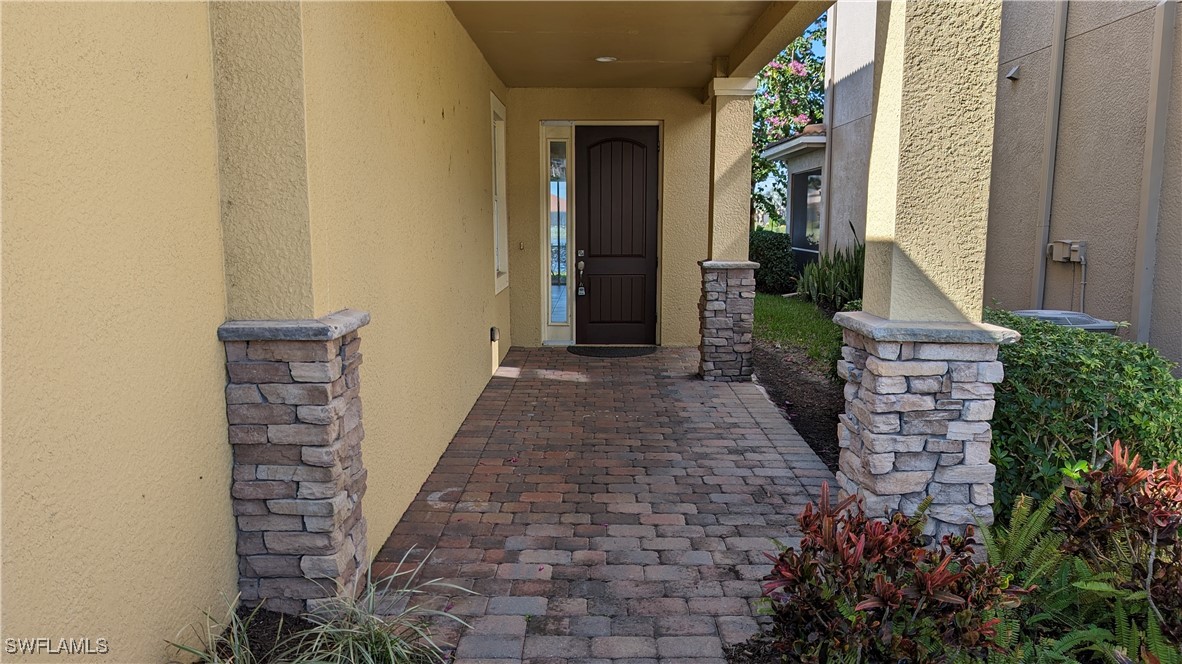 3552 Brittons Court Fort Myers, FL 33916 - Photo 5 of 27