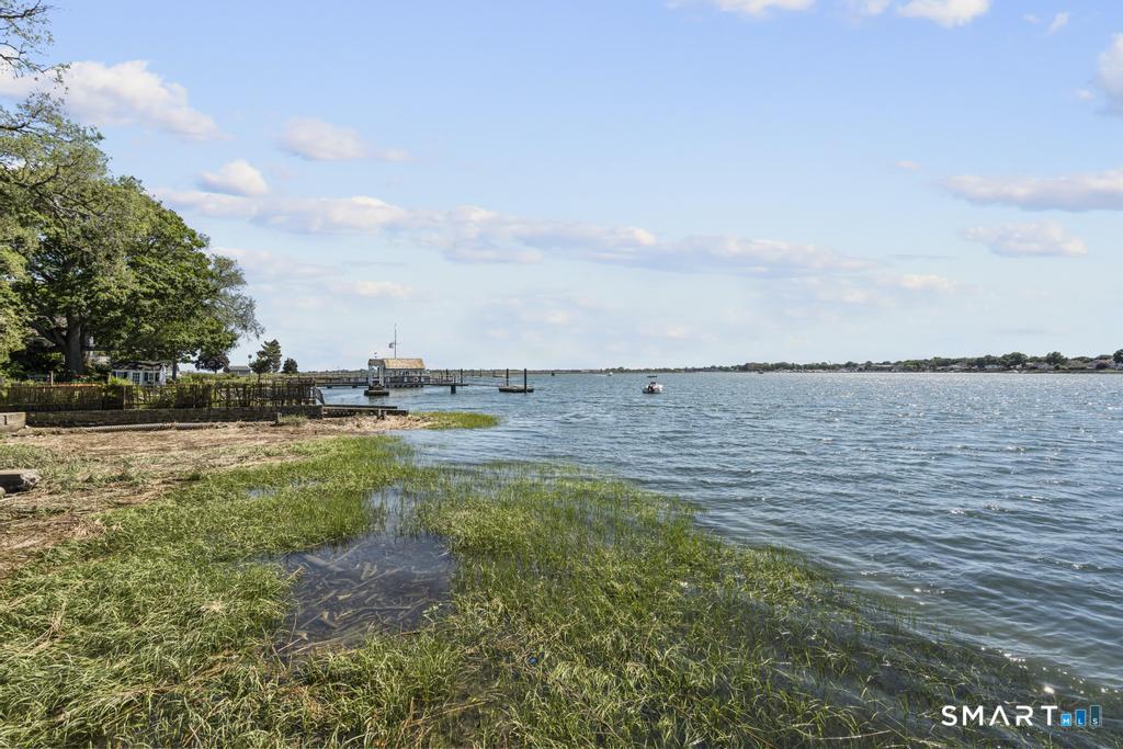 101 Edgemont Road Milford, CT 06460 - Photo 22 of 24 Housatonic River