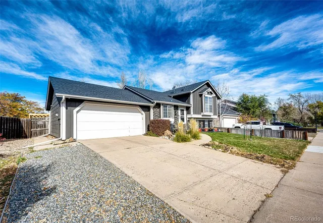 a house view with a outdoor space