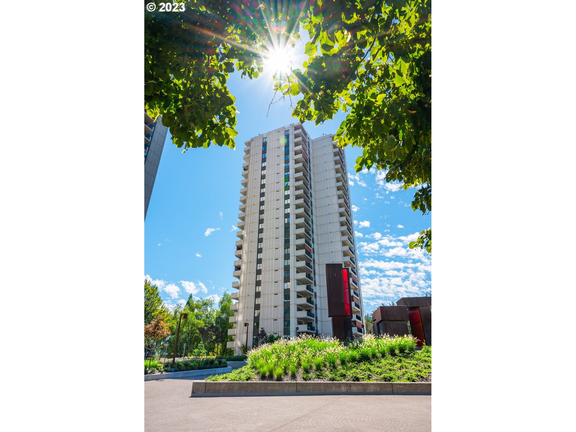 2309 Southwest 1st Avenue, Unit 441 Portland, OR 97201 - Photo 39 of 39 a view of a bird bath