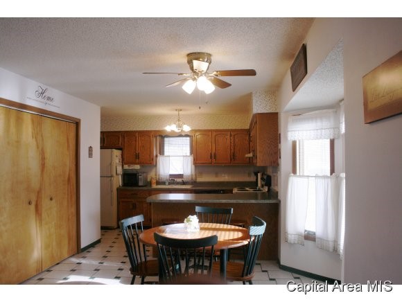 5200 Buford Street Springfield, IL 62703 - Photo 7 of 9