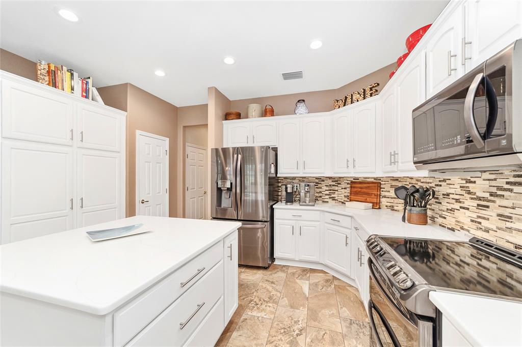 12859 Southeast 91st Terrace Road Summerfield, FL 34491 - Photo 19 of 87