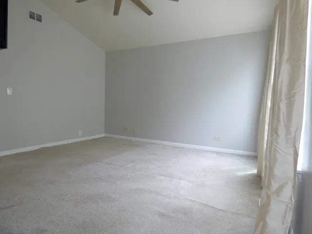 $424,900 | 432 Thunder Ridge, Lake In The Hills, IL 60156