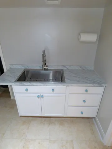 $424,900 | 432 Thunder Ridge, Lake In The Hills, IL 60156