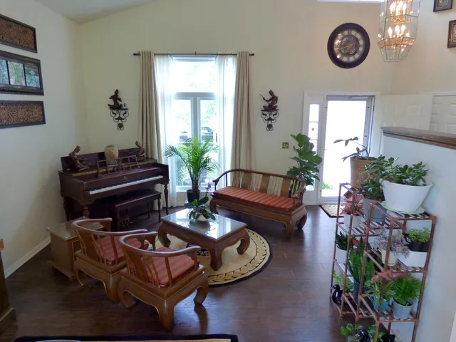 $424,900 | 432 Thunder Ridge, Lake In The Hills, IL 60156