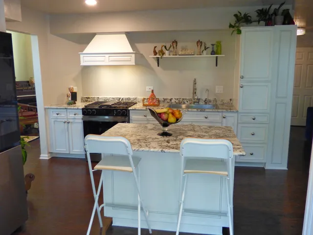 $424,900 | 432 Thunder Ridge, Lake In The Hills, IL 60156