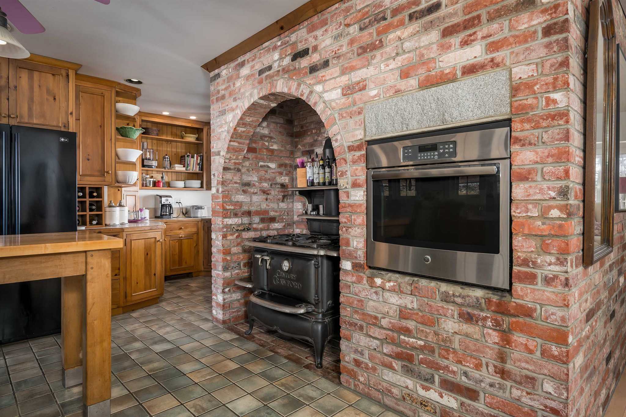 714 Goodwin Road Eliot, ME 03903 - Photo 6 of 40