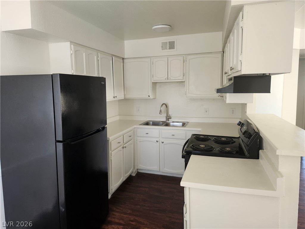 1664 Stevens Street, Unit 3 Las Vegas, NV 89115 - Photo 2 of 8
