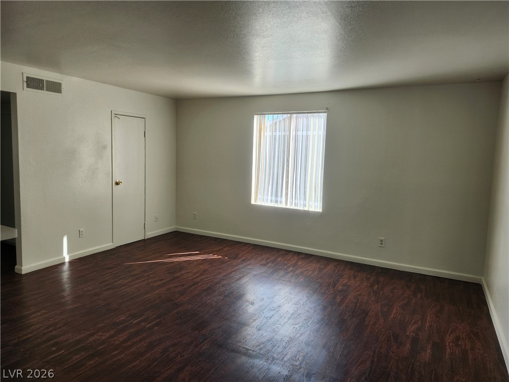 1664 Stevens Street, Unit 3 Las Vegas, NV 89115 - Photo 3 of 8