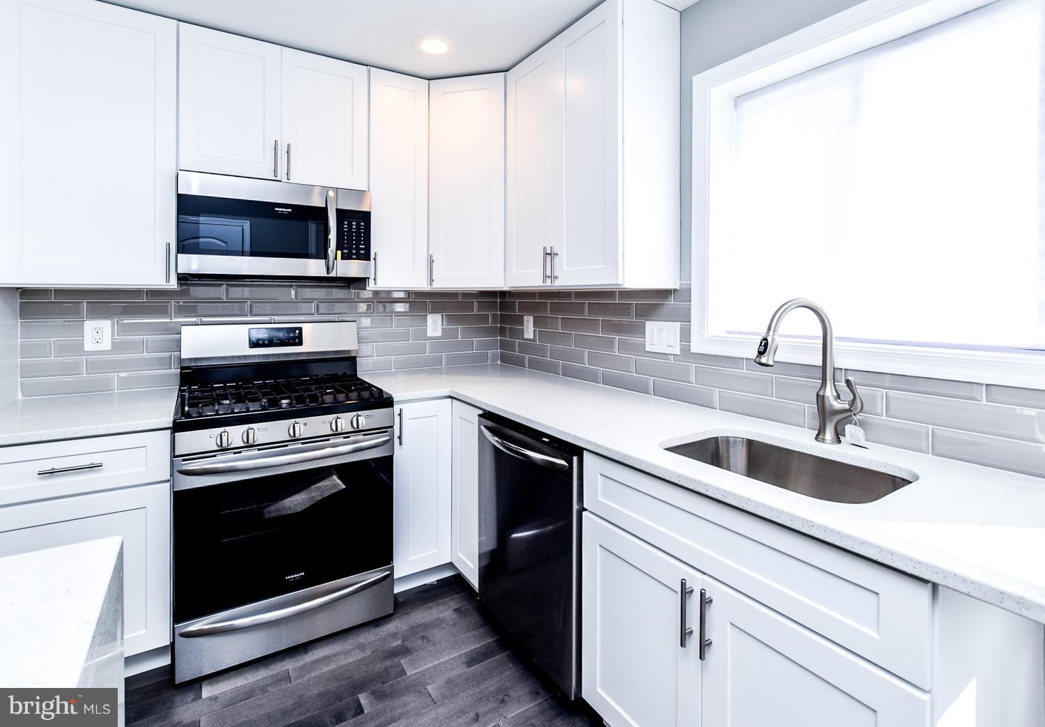 714 Ridge Road Southeast Washington, DC 20019 - Photo 10 of 29 Kitchen