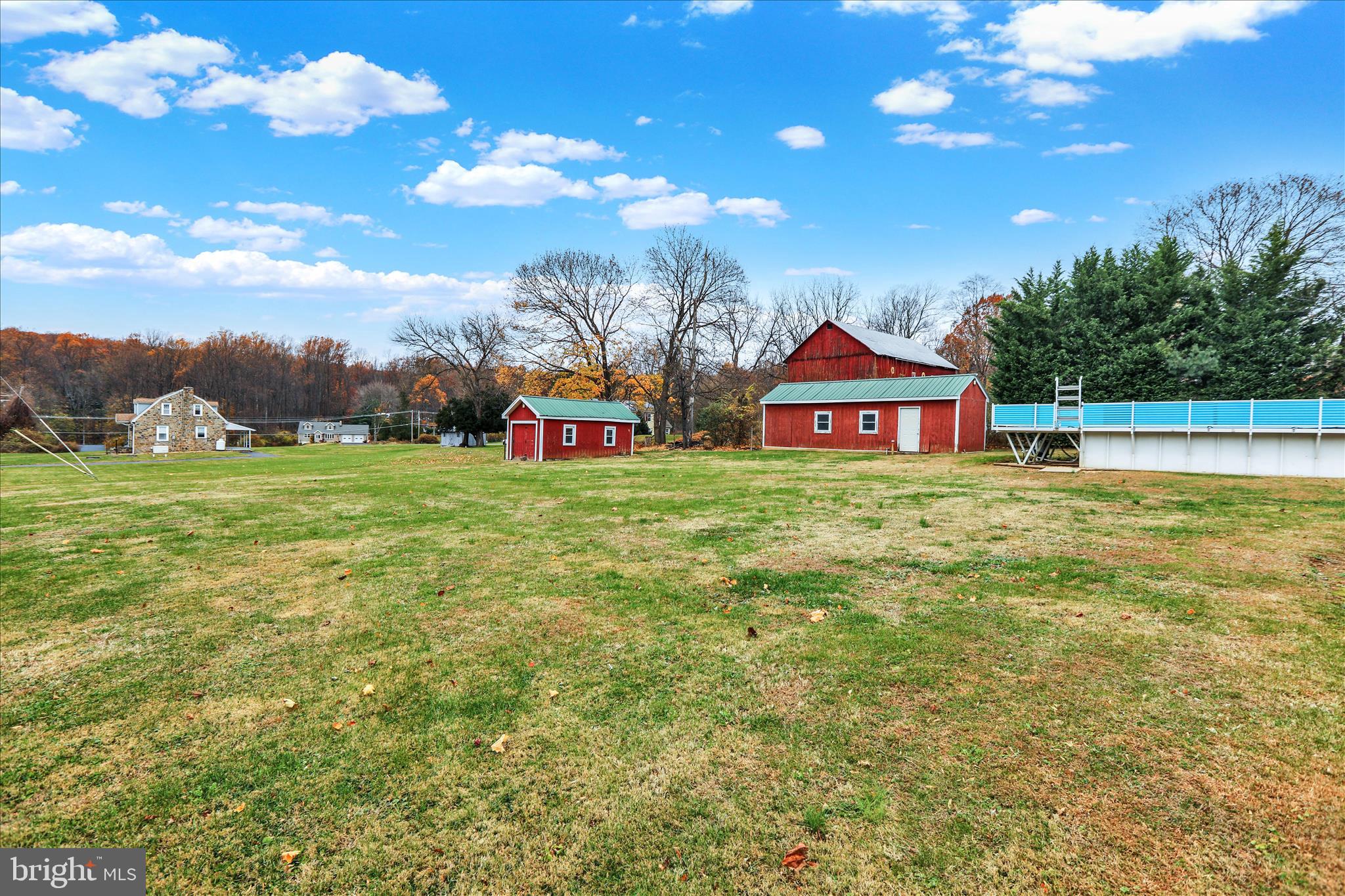 2565 Hill Road Reading, PA 19606 - Photo 4 of 29