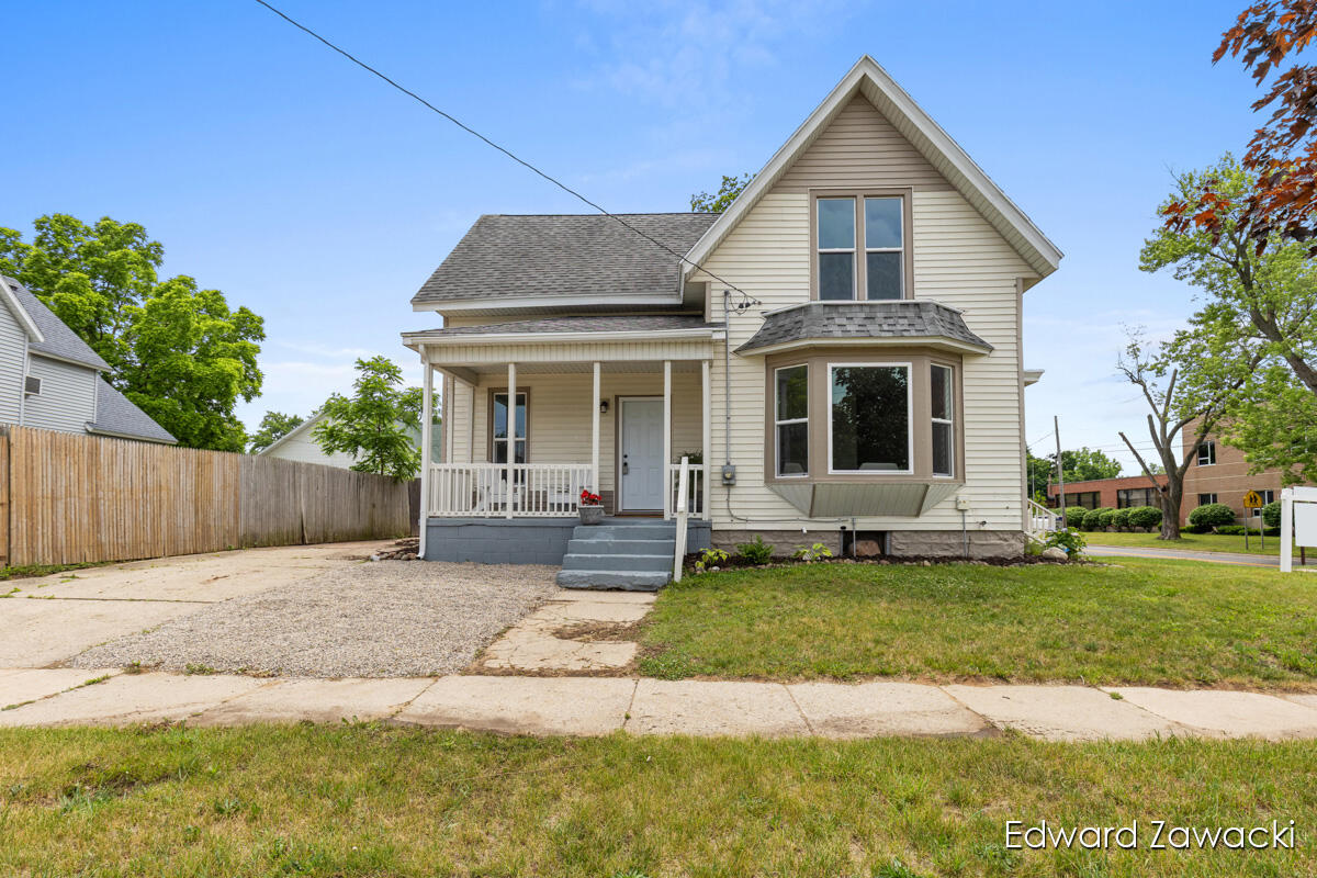 404 South Bridge Street Belding, MI 48809 - Photo 27 of 39