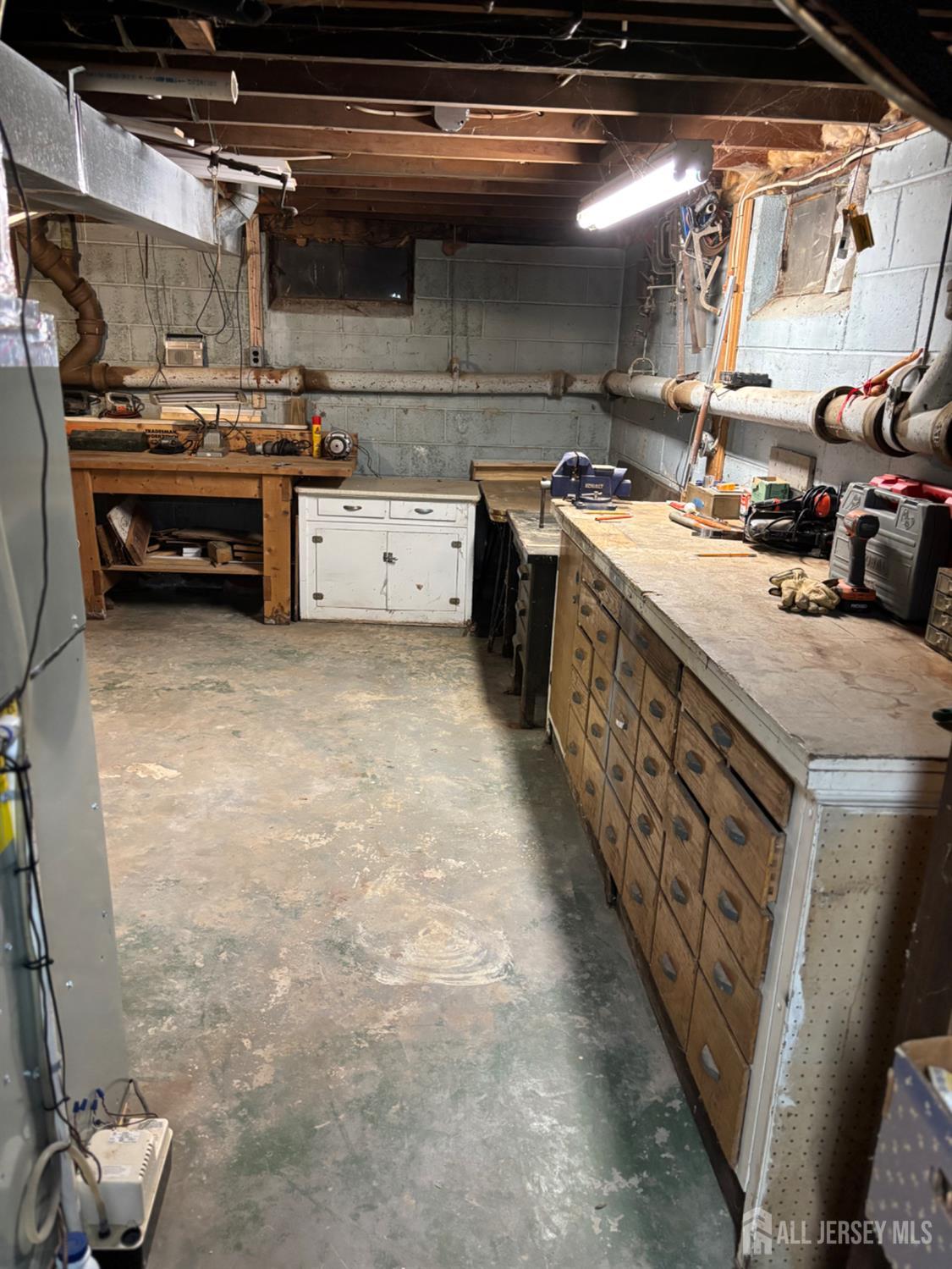 149 Springdale Avenue Hamilton, NJ 08620 - Photo 38 of 43