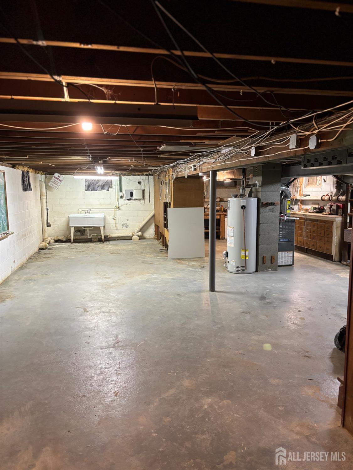 149 Springdale Avenue Hamilton, NJ 08620 - Photo 39 of 43 a view of parking area