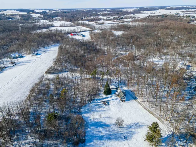 $599,900 | 11480 North Roanoke Road, Roanoke, IN 46783