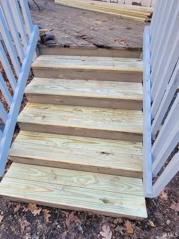 $599,900 | 11480 North Roanoke Road, Roanoke, IN 46783