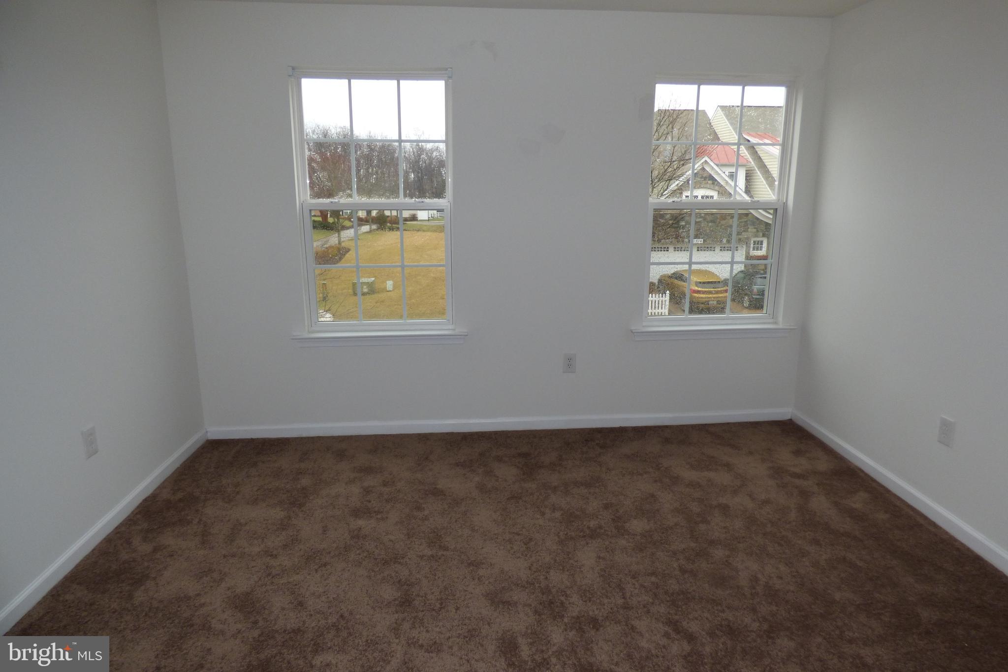 13113 Winding Trail Road Laurel, MD 20707 - Photo 32 of 47 an empty room with a window
