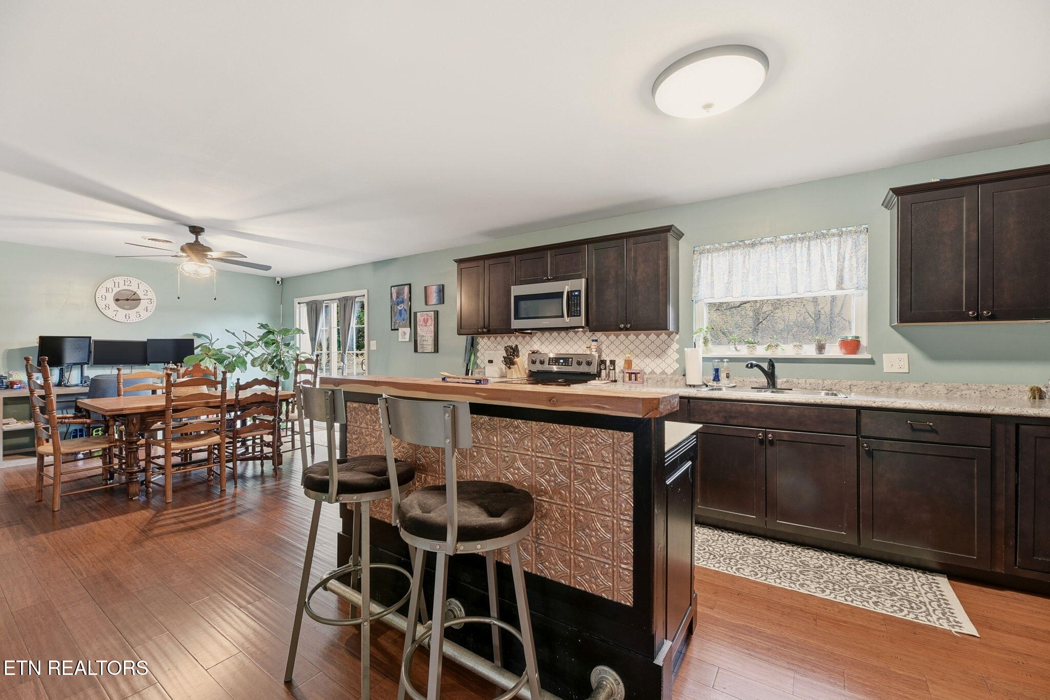 2322 Alice Bell Road Knoxville, TN 37914 - Photo 14 of 32 14-web-or-mls-DSC_0729