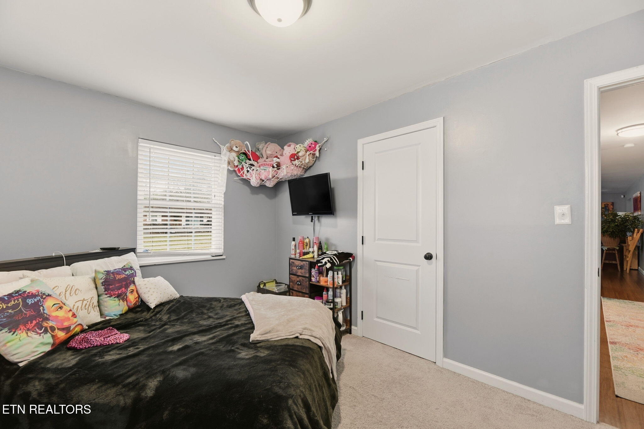 2322 Alice Bell Road Knoxville, TN 37914 - Photo 15 of 32 15-web-or-mls-DSC_0735