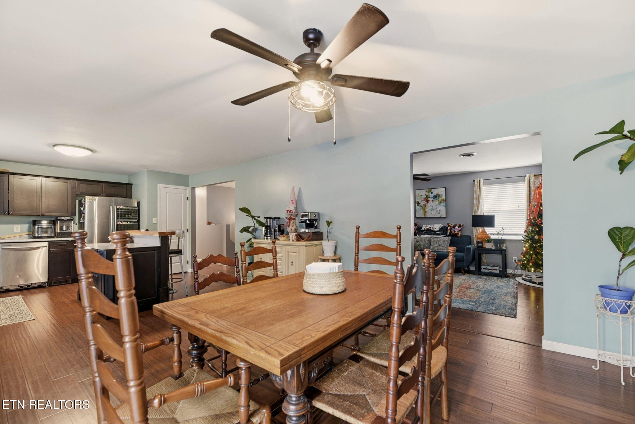 2322 Alice Bell Road Knoxville, TN 37914 - Photo 8 of 32 8-web-or-mls-DSC_0711