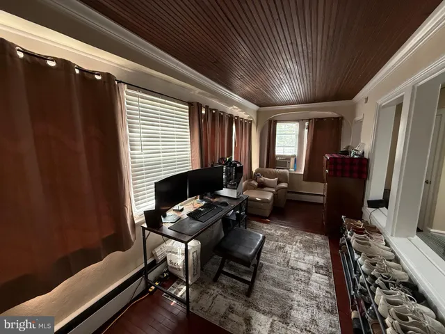 $1,300 | 2441 Perkiomen Avenue, Reading, PA 19606