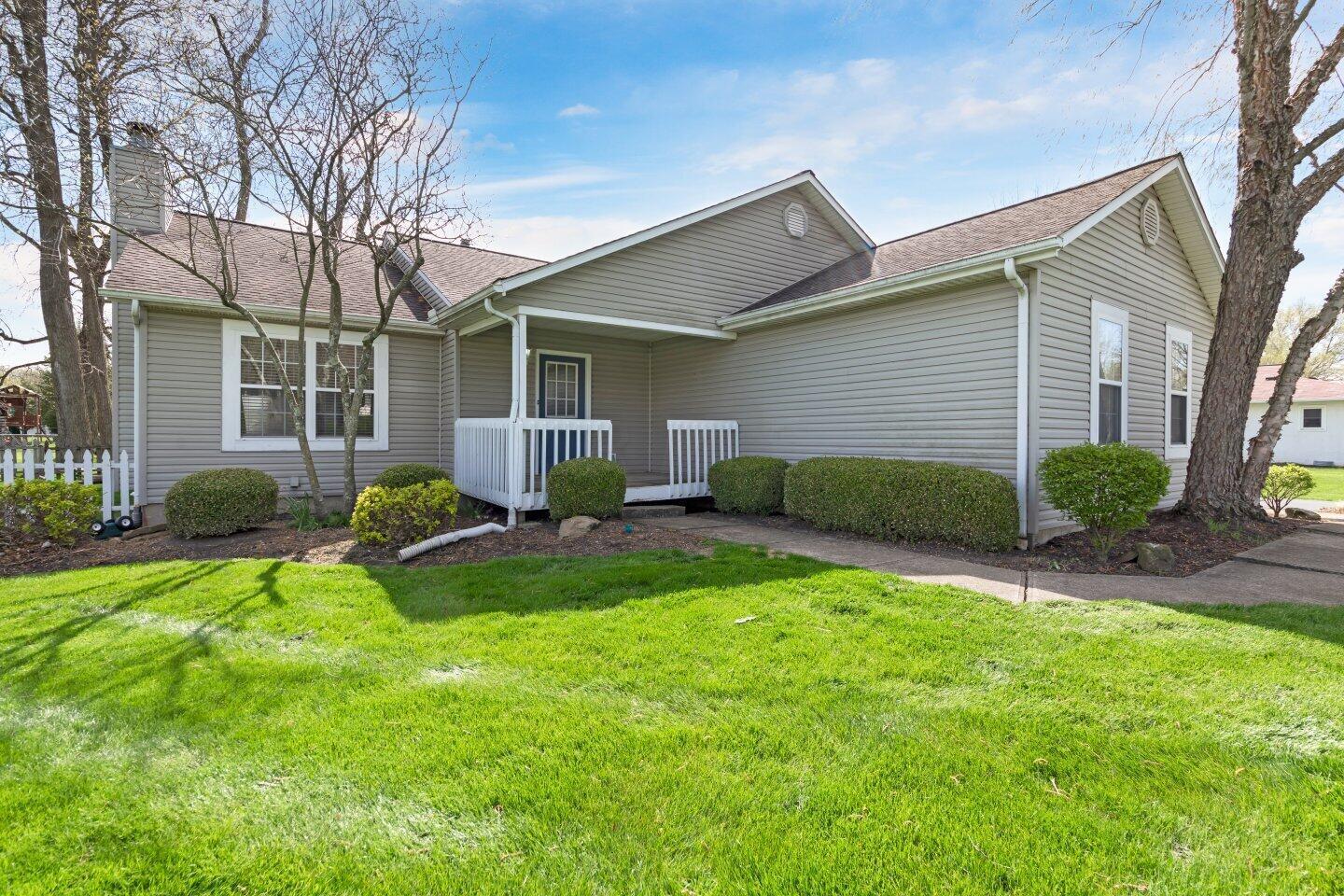 6979 Taylor Road Southwest Reynoldsburg, OH 43068 - Photo 3 of 53 002-6979TaylorRoadSouthwest-Reynoldsburg