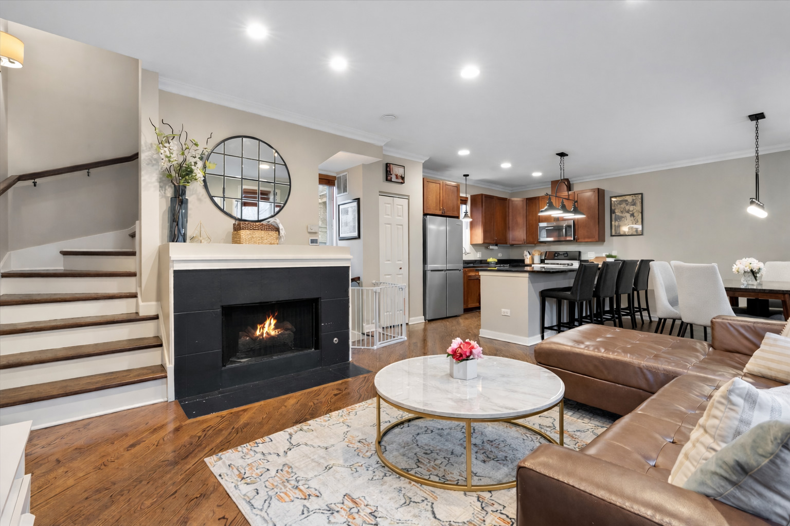 1012 South Loomis Street, Unit D Chicago, IL 60607 - Photo 2 of 17