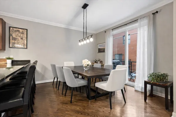 $649,999 | 1012 South Loomis Street, Unit D, Chicago, IL 60607