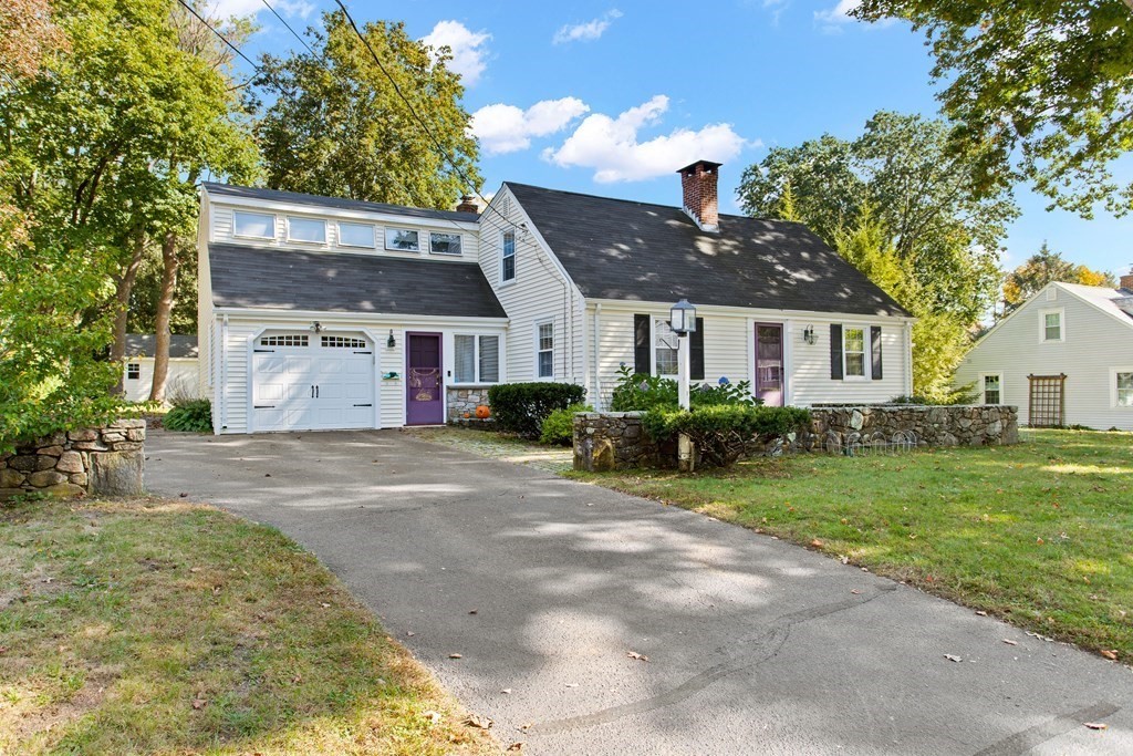 27 Warren Road Attleboro, MA 02703 - Photo 2 of 29 Gallery Image 2