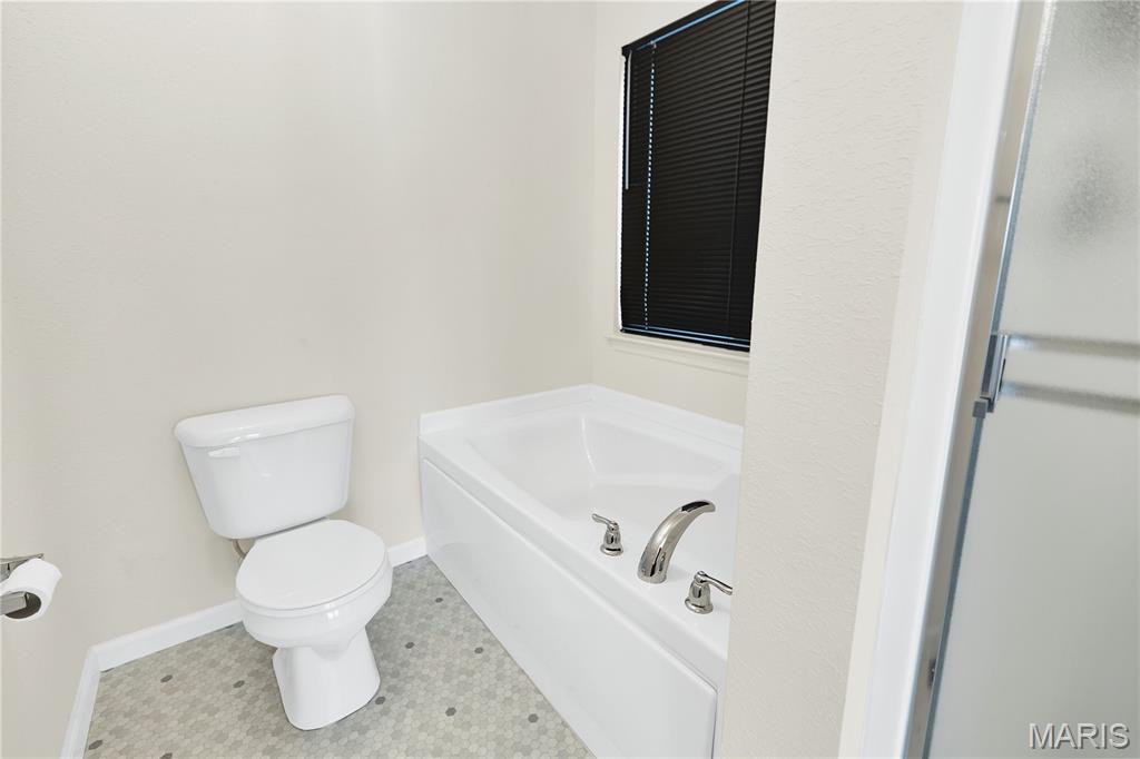 1069 Providence Way Herculaneum, MO 63048 - Photo 18 of 40