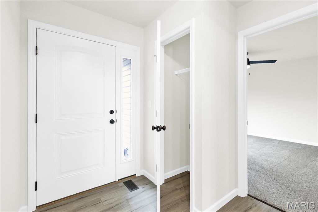 1069 Providence Way Herculaneum, MO 63048 - Photo 4 of 40